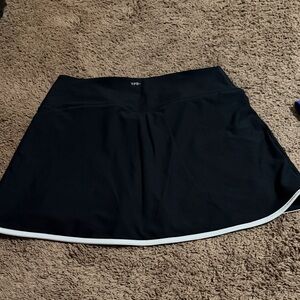 Size Large Abercrombie Black Athletic Skort with White Trim